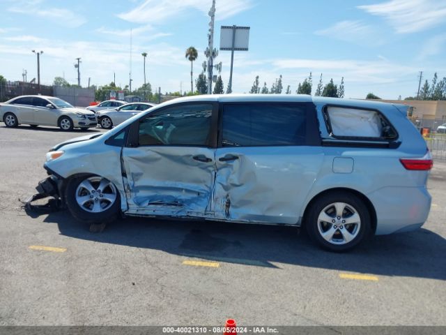5TDZZ3DC1HS823211 Toyota Sienna L 7 Passenger