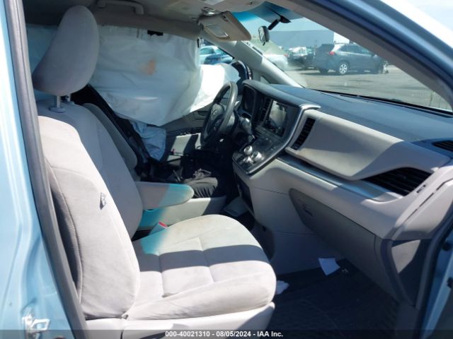 5TDZZ3DC1HS823211 Toyota Sienna L 7 Passenger