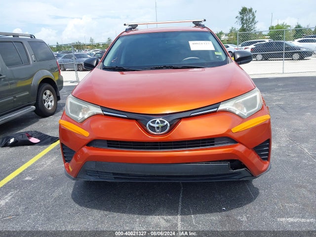 Toyota RAV4 LE 2016 JTMZFREV7GJ086863 Image 18