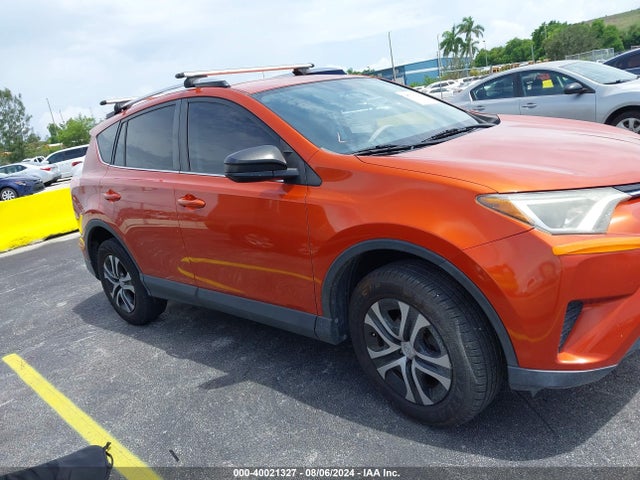 Toyota RAV4 LE 2016 JTMZFREV7GJ086863 Image 19