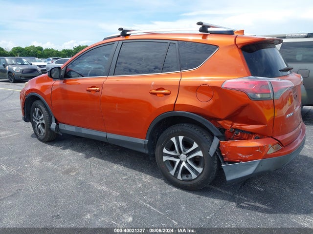 Toyota RAV4 LE 2016 JTMZFREV7GJ086863 Image 6