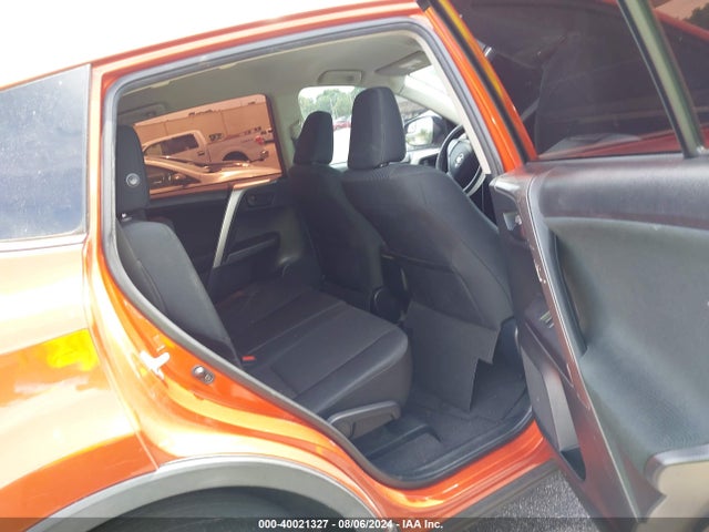 Toyota RAV4 LE 2016 JTMZFREV7GJ086863 Image 8