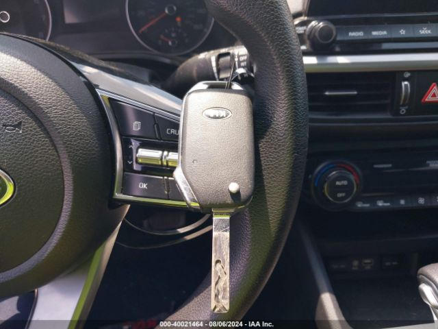 3KPF24AD2KE125301 KIA Forte Lxs