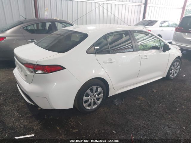 JTDEPMAE2N3017049 Toyota COROLLA LE