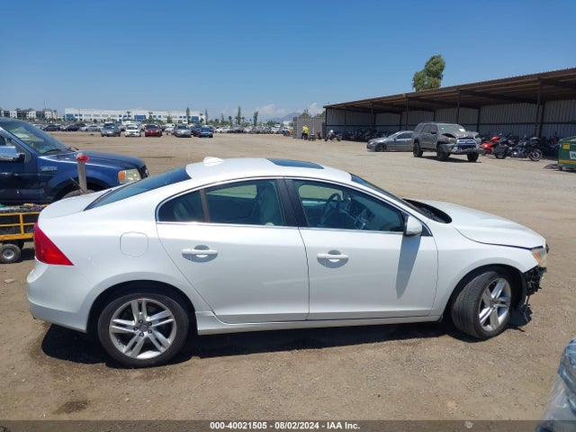 YV126MFC8F1318770 Volvo S60 T5 Premier Plus