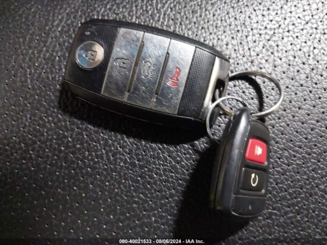 5XYKUDA7XEG519011 KIA Sorento Ex V6