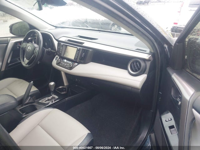 Toyota Rav4 Limited 2018 JTMYFREV1JD133368 Image 5