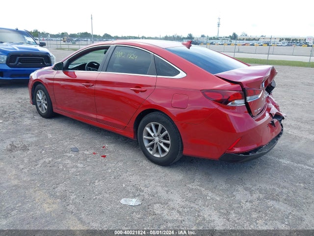 Hyundai SONATA SE 2018 5NPE24AF1JH644685 Image 3
