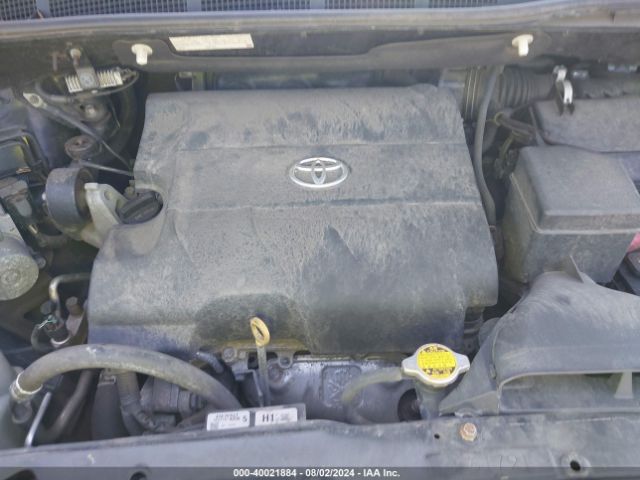 5TDYK3DC7FS588648 Toyota Sienna Xle 8 Passenger
