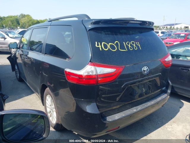 5TDYK3DC7FS588648 Toyota Sienna Xle 8 Passenger