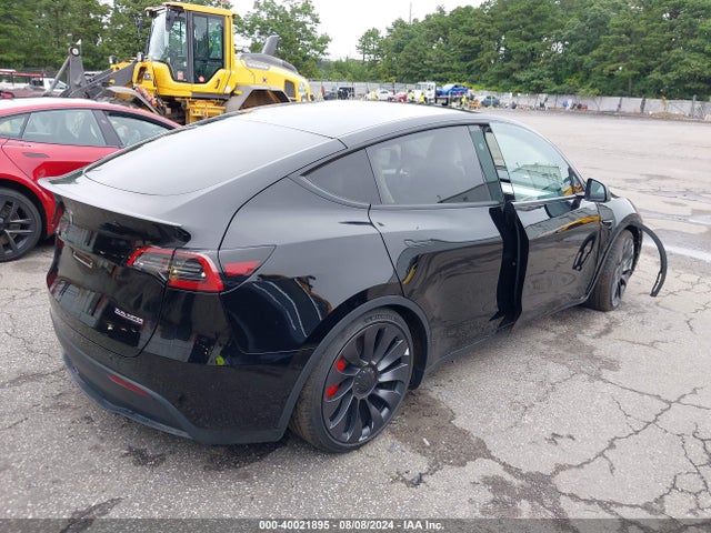2023 TESLA MODEL Y 7SAYGDEF8PF967702 Photo 3
