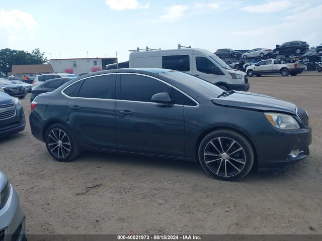 1G4PR5SK1H4119689 Buick Verano Sport Touring