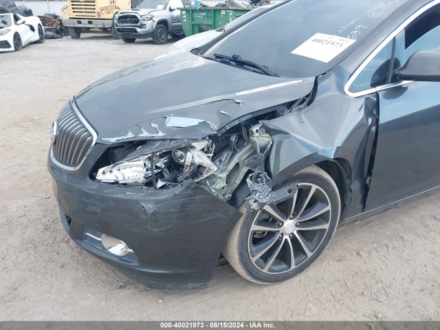 1G4PR5SK1H4119689 Buick Verano Sport Touring