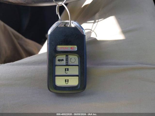 19XZE4F98NE013423 Honda Insight Touring