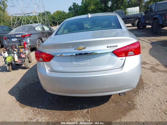 Chevrolet IMPALA 1LT 2018 1G1105SA7JU131341 Image 16