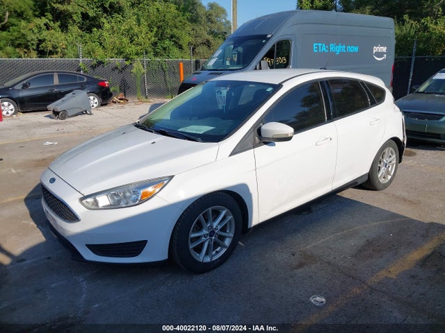 Ford FOCUS SE 2016 1FADP3K26GL245476 Image 2