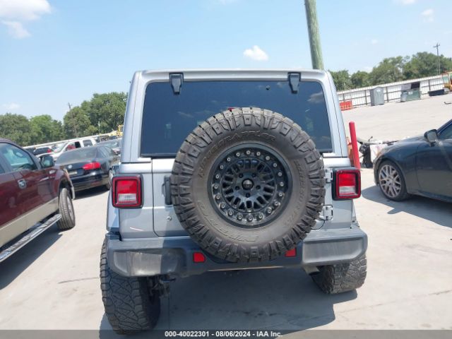 1C4HJXEG7KW637448 Jeep Wrangler Unlimited Sahara