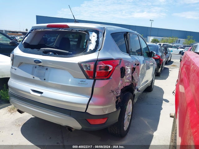 Ford ESCAPE SE 2017 1FMCU0GD2HUD12525 Image 4