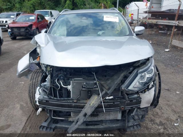 JN1BJ1CR3KW631141 Nissan Rogue Sport Sv