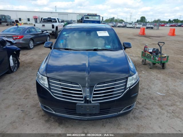2LMHJ5NK6HBL00417 Lincoln Mkt Livery