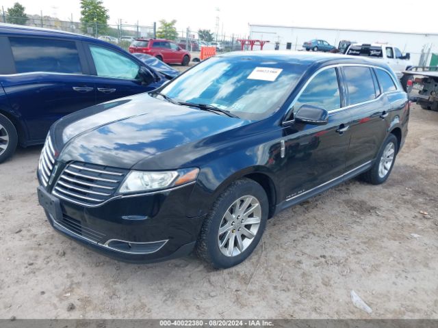 2LMHJ5NK6HBL00417 Lincoln Mkt Livery