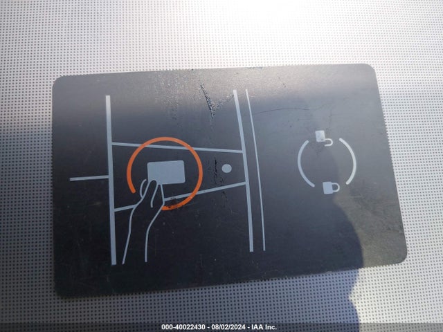 2024 TESLA MODEL 3 5YJ3E1EB9RF768752 Photo 10