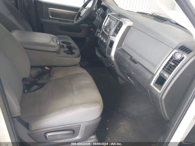 1C6RR6GT8JS114597 RAM 1500 Slt Quad Cab 4x2 6'4 Box