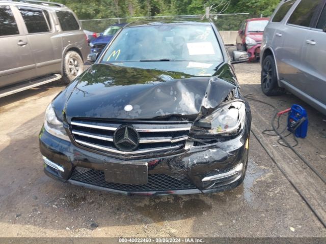 WDDGF8AB5EA923710 Mercedes-Benz C 300 Luxury 4matic/sport 4matic