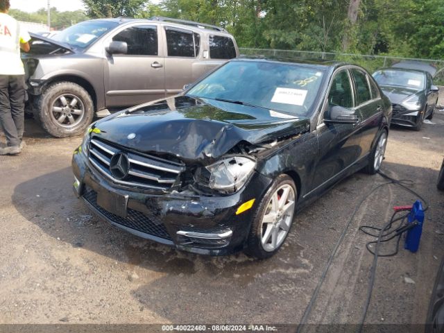 WDDGF8AB5EA923710 Mercedes-Benz C 300 Luxury 4matic/sport 4matic