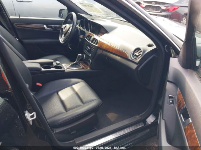 WDDGF8AB5EA923710 Mercedes-Benz C 300 Luxury 4matic/sport 4matic