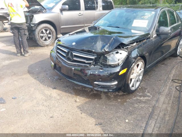 WDDGF8AB5EA923710 Mercedes-Benz C 300 Luxury 4matic/sport 4matic
