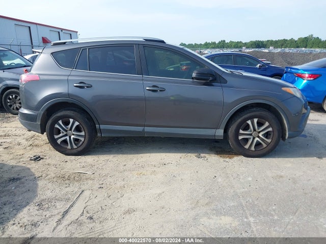 Toyota RAV4 LE 2018 JTMZFREV2JJ156535 Image 14