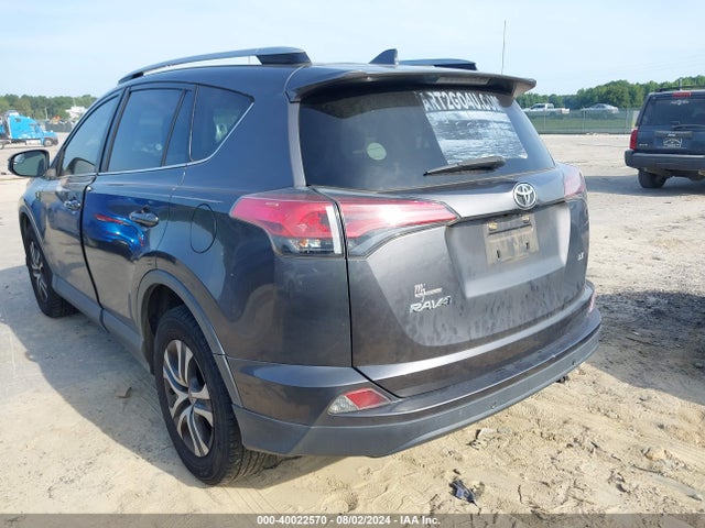 Toyota RAV4 LE 2018 JTMZFREV2JJ156535 Image 3