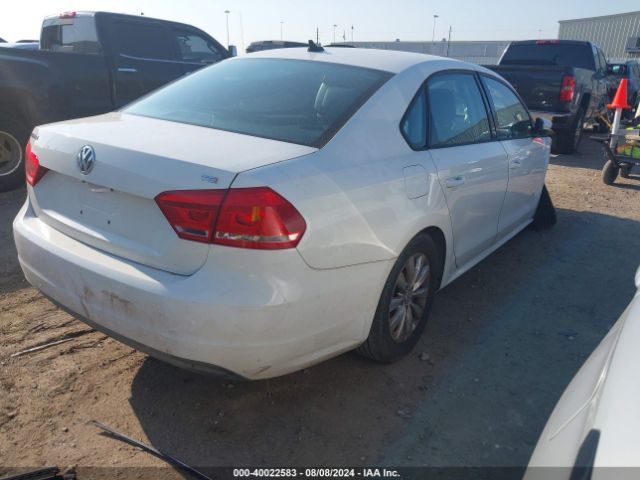 1VWAT7A31FC020274 Volkswagen Passat 1.8t Wolfsburg Edition