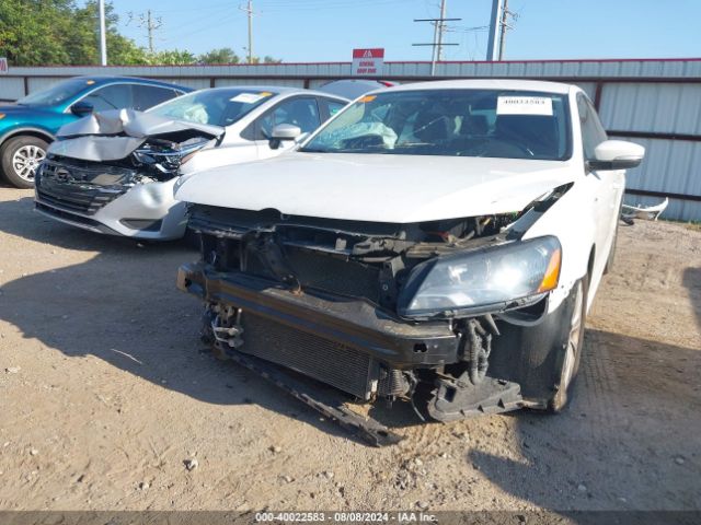 1VWAT7A31FC020274 Volkswagen Passat 1.8t Wolfsburg Edition