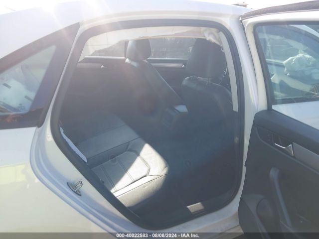 1VWAT7A31FC020274 Volkswagen Passat 1.8t Wolfsburg Edition