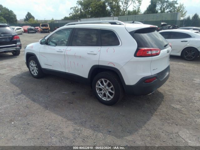 1C4PJMCS5FW752119 Jeep Cherokee Latitude