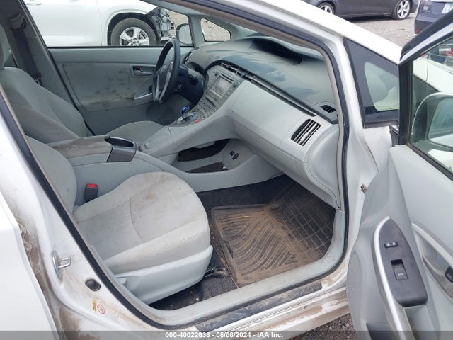 Toyota Prius Two 2014 JTDKN3DU9E1743038 Image 12