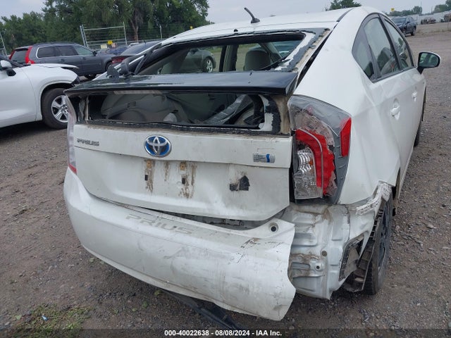 Toyota Prius Two 2014 JTDKN3DU9E1743038 Image 6