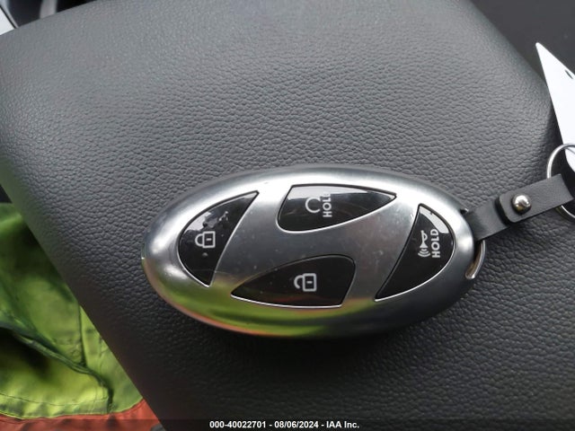 KMHLS4DG2RU718141 Hyundai ELANTRA SEL