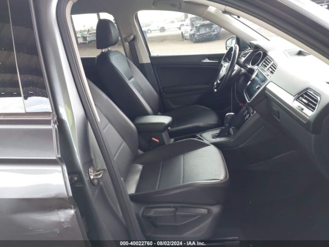 3VV3B7AX9JM005189 Volkswagen Tiguan 2.0t Se/2.0t Sel