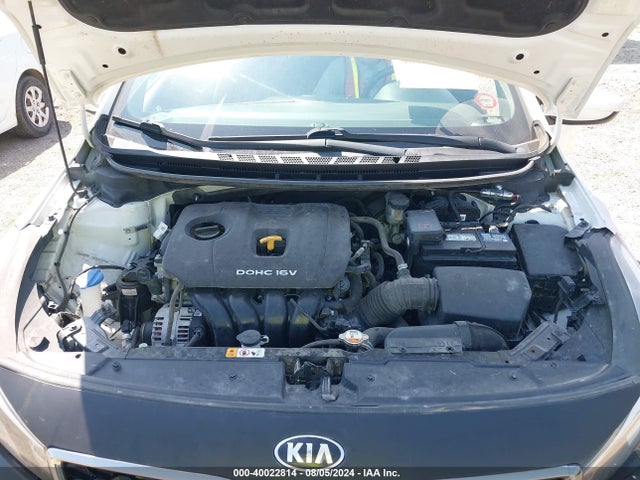 KIA FORTE LX 2017 3KPFK4A72HE079536 Image 10