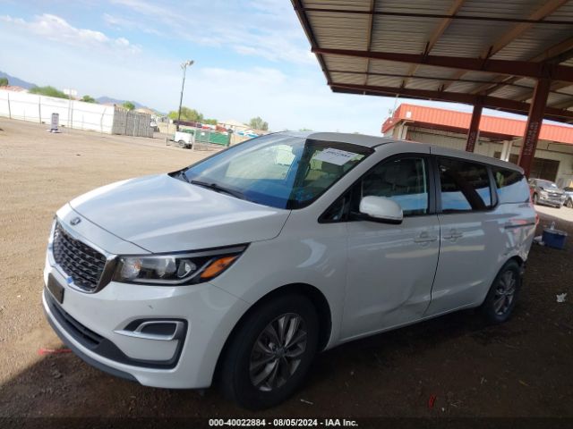 KNDMB5C17K6552494 KIA SEDONA LX