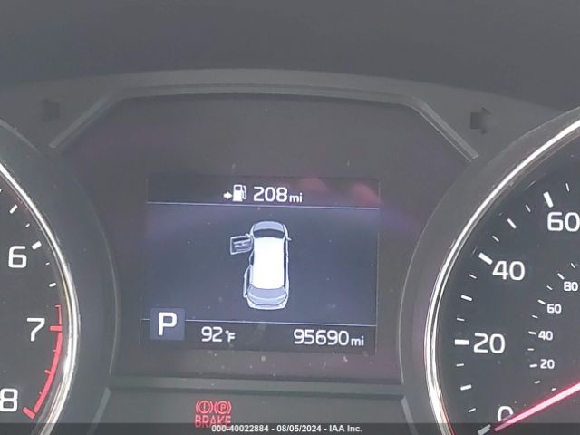 KNDMB5C17K6552494 KIA SEDONA LX