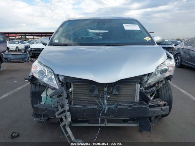 5TDYZ3DC4LS071105 Toyota SIENNA XLE