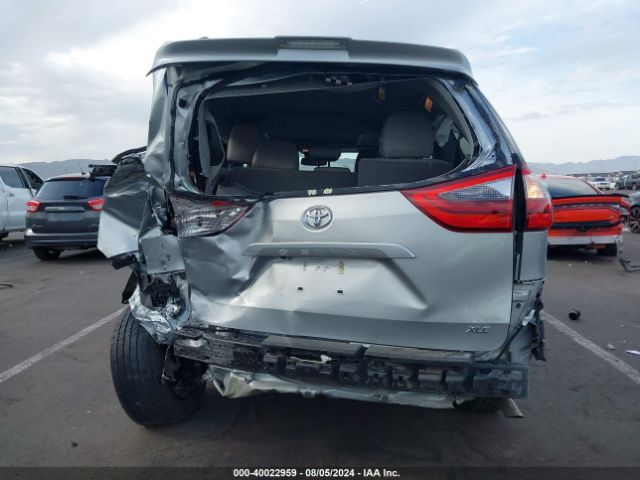 5TDYZ3DC4LS071105 Toyota SIENNA XLE