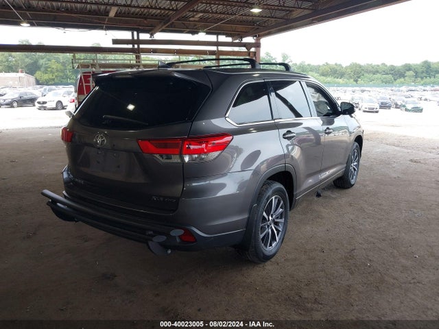 Toyota Highlander Xle 2017 5TDJZRFH3HS399247 Image 4