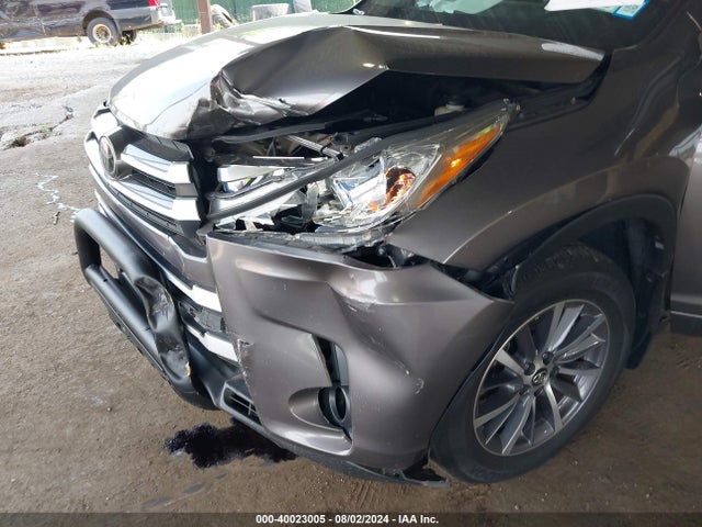 Toyota Highlander Xle 2017 5TDJZRFH3HS399247 Image 6