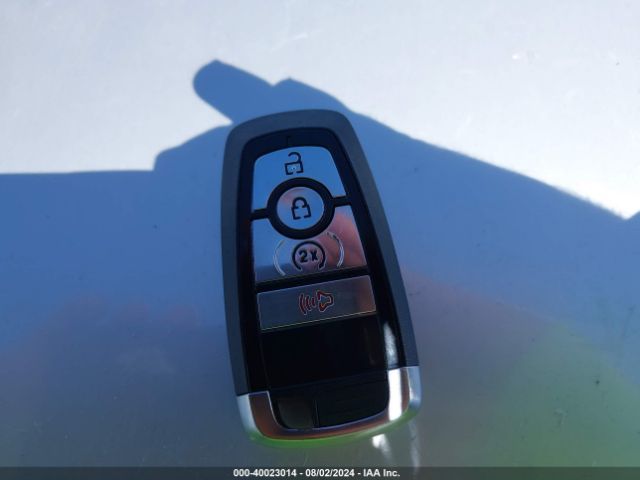 3FTTW8S99RRA84497 Ford Maverick Lariat