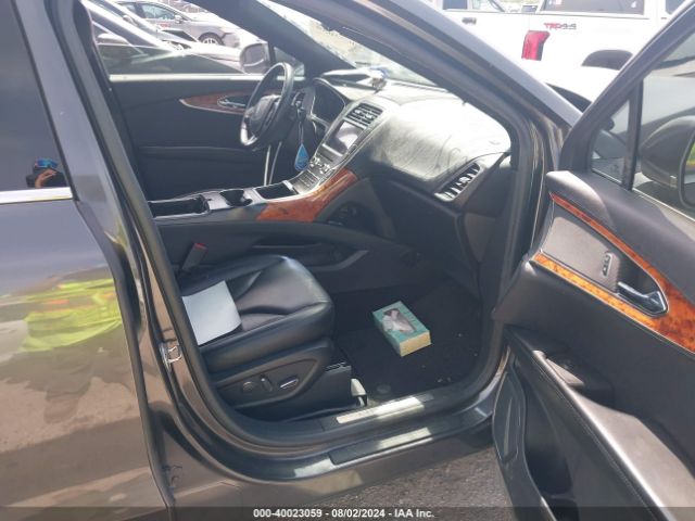 2LMPJ6K92KBL47583 Lincoln Nautilus Select